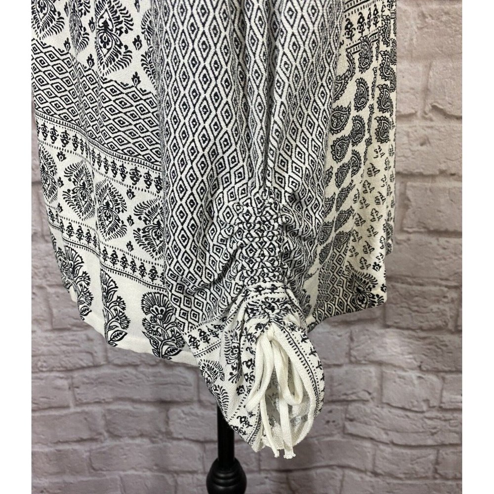 CHICOS Cardigan Sweater 3 XL Black White Handkerchief Print Ruched Sleeve 9424 - Picture 6 of 9